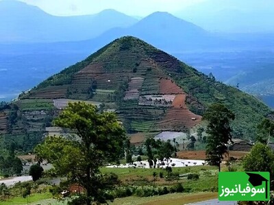 (ویدئو) هرم 27000 ساله یا بزرگ‌ترین اشتباه تاریخی قرن؟!/ کشف جنجالی باستان‌شناسان اندونزیایی می‌تواند قدیمی‌ترین سازه جهان را آشکار کند و تاریخ تمدن‌های باستانی را به‌کلی زیر و رو کند