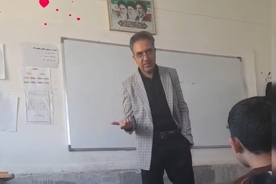 ببینید| از استرس‌های کودکی تا قوانین امروز؛ انتقام شیرین یک معلم از سیستم آموزشی خشک که بازدید میلیونی گرفت!