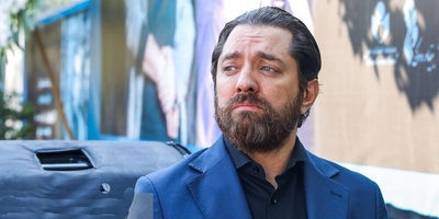 سخت‌ترین نقش زندگی بهرام رادان؛ بدرقه‌ی پدر تا آرامگاه ابدی+ویدیو / روحش شاد