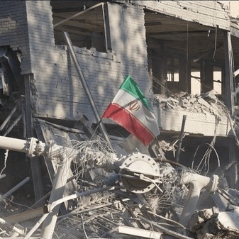 جلیلی، رئیس سابق شریف: دشمن با حمله به شریف، علم را هدف گرفت