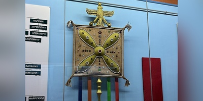 (ویدئو) پرچمی که در آتش سوخت اما افسانه‌اش جاودانه ماند؛ درفش کاویانی را بشناسید!