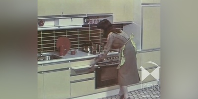 سفر به دهه 50؛ تبلیغ کابینت گازور با امکاناتی جلوتر از زمان خود