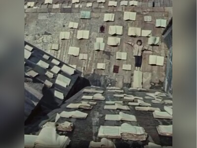 ویدیو/ فکت: درماندگی شب امتحان و جزوه‌هایی که روی هم تل انبار شدن