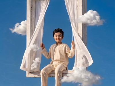 (ویدیو) پاسخ دندان‌شکن شهید 7 ساله مفقود‌الاثر مدرسه شجه طیبه میناب به طرفداران پهلوی