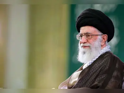 (ویدئو) رهبر معظم انقلاب: طبیعت محیط دانشجویی، محیطی شاد است