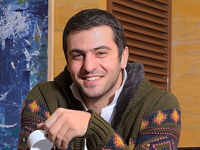 ویدیو | شیطنت‌های سمی دوران دانشجویی علی ضیا بالاخره لو رفت! / باور نمی‌کنی که علی ضیا این کارا رو کرده😂😂