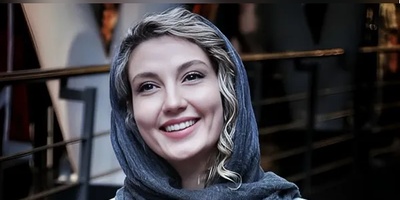 نگاهی به سلیقه 20 حدیث میرامینی در چیدمان دکوراسیون منزل دوبلکسش؛ از انتخاب سبز پاستیلی بعنوان رنگ قالب در فضای خانه تا ترکیب چوب و مدرنیتگی برای تکمیل کردن خانه‌ای به سبک اروپایی‌ها+ویدیو