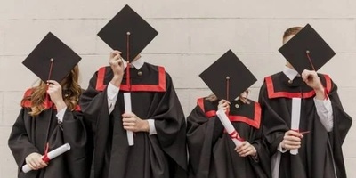 (عکس) یک فریم از واقعیت زندگی دانشجویی و خوابگاهی؛ تنها چیزی که میتونه همه رو انقدر با هم متحد کنه...😂👌