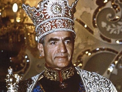 ویدیوی جنجالی از عجز و لابه محمدرضا پهلوی و اعتراف او به 24 سال گرسنگی دادن به مردم در دوران حکومتش