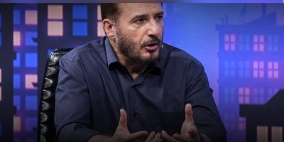 گریه تلخ سید جواد هاشمی: من با ضجه بچه ها حالم بد میشه... به عنوان یک معلم با 30 سال تجربه ...+فیلم