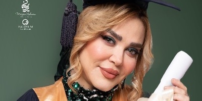 نگاهی به جشن فارغ التحصیلی احساسی بهاره رهنما بعد از مراسم حافظ با همان لباس زمردی اش