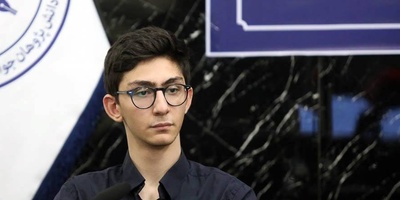 گفت‌وگو با سیاوش پزش‌پور، نخبه طلایی المپیاد جهانی زیست‌شناسی؛ جنگ هم جلوی درخشش ایران را نگرفت!