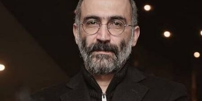 ویدیو | توصیه‌های پزشکی جواد عزتی برای هادی حجازی‌فر داستان درست کرد / فقط حرکات شهاب حسینی😂😂