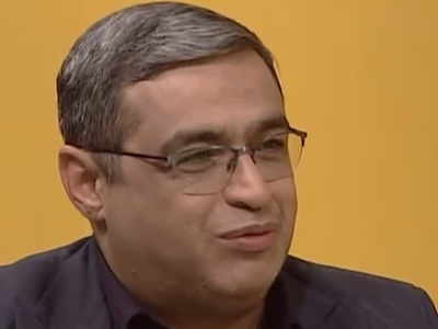 دکتر عزیزی: بچه‌های دهه 2000 چون می‌فهمند درس نمی‌خوانند! + فیلم