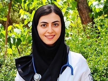 (ویدئو) نگاهی به سرنوشت رتبه 1 کنکور تجربی سال 1394، دکتر سارا همتی؛ من موفق شدم چون...