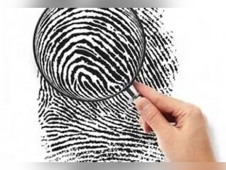 ویدیو/ چهره‌ای که در قلب اثرانگشتی نهفته بود/ هنر حیرت‌انگیز یک هنرمند خوش‌ذوق در استخراج چهرۀ یک انسان از اثرانگشتش