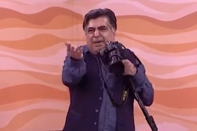 (ویدئو) یادی کنیم از خاطرات دانشجویی رضا شفیعی جم وقتی برای پروژه عکاسیش میرفت بین مردم / فقط وقتی که کمربند میخواد از رامبد😂