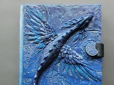 (ویدئو) جذاب‌ترین طراحی جلد کتابی که تا به حال انجام شده است!