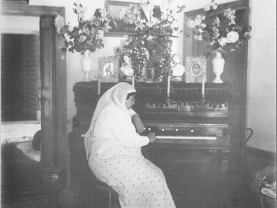 ویدئو/ پشت پرده داستان عجیب‌و‌غریب یک میز سفید سلطنتی 67 ساله در کاخ قاجار/ ماجرای حیرت‌انگیز پیانویی که با دستور ناصرالدین‌شاه وارد ایران شد