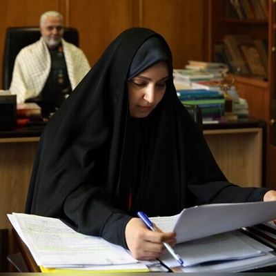 دختر بزرگ سردار سلیمانی نسبت به لغو مراسمات و عروسیها در روز سالگرد شهادت حاج قاسم واکنش نشان داد: این ظلم در حق...+ ویدیو