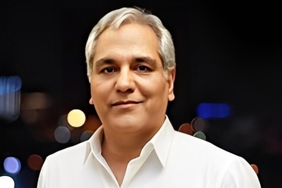 ویدیو | وقتی مهران مدیری دوبلورها رو امتحان می‌کنه/ الهه حصاری همه رو شگفت‌زده کرد!