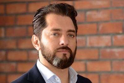 عکسی از بهرام رادان در دوران مدرسه با همکلاسی‌اش/  ولی معلومه از اونایی بوده که همیشه سربه‌سر معلم می‌ذاشت😂