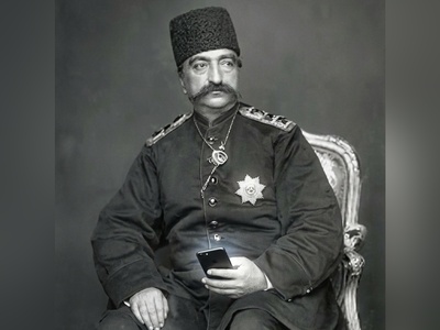 (ویدیو) اگه در زمان قاجار تکنولوژی به اوج خودش میرسید چی میشد؟/ از سیبیلای ربات قهوه‌ساز خون میچکه😂