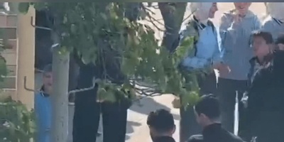 وقتی دفاع از حجاب به شکستن در مدرسه ختم شد؛ پسران آذربایجانی دقیقاً چه چیزی را می‌خواستند ثابت کنند؟