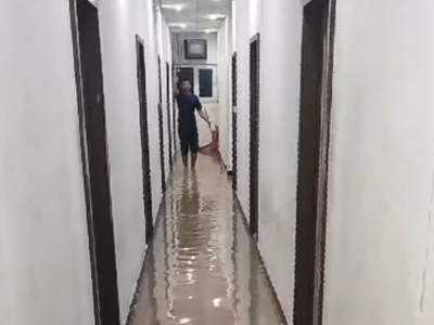 (ویدئو) دریانوردی دانشجویان پسر در خوابگاه دانشگاه فرهنگیان چابهار