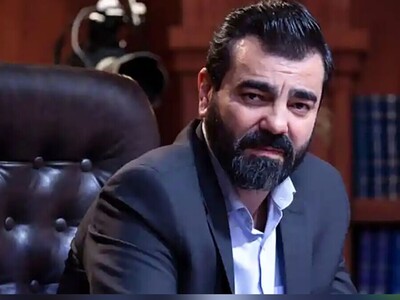 ویدیو | بهزاد خلج از پشت تریبون دادگاه زده فاز شعر و شاعری / دست همه گوینده‌ها رو از پشت بسته!