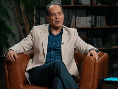 (ویدئو) چرا کمال‌گرا بودن بدترین بلاییه که سر آدم میاد؟ جواب دکتر مکری روانپزشک متخصص شوکه‌کننده‌ست!