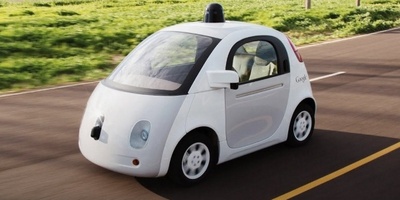 (ویدئو) همه چیز برنامه‌ریزی شده بود، جز این فرار دیوانه‌وار به سمت یک ماشین واقعی!