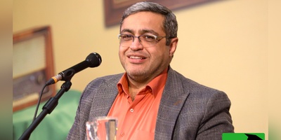 (ویدئو) سخنان تکان‌دهنده دکتر عزیزی روانشناس ایرانی: مرد زیاد خونه بمونه، طلاق حتمیه!