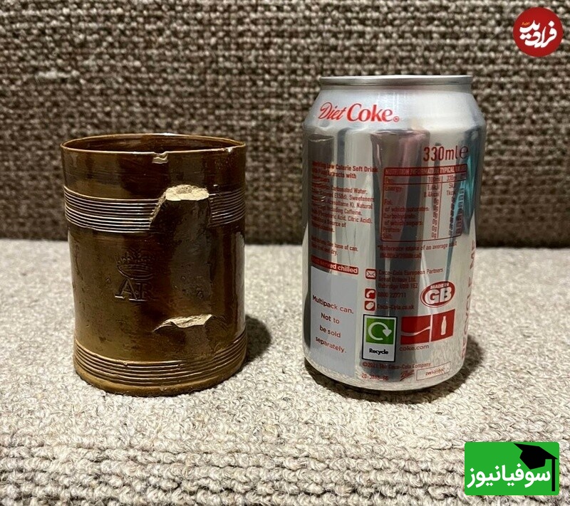 فنجان سفالی به اندازه یک قوطی نوشابه که سکه‌ها در آن دفن شده بودند 