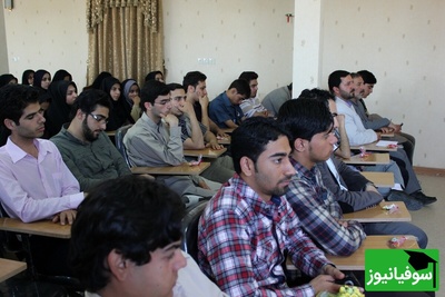 ایده خنده دار جمعی از دانشجویان ایرانی برای طراحی بنر تبریک به مناسبت قبولی همکلاسیشان در امتحانات! 😂+فیلم