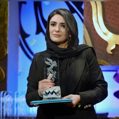 نگاهی به تیپ و استایل بازیگران زن ایرانی که موفق به دریافت سیمرغ جشنواره فجر شدند/هانیه توسلی، شبنم قربانی، لیندا کیانی، فریبا نادری، الناز شاکردوست،طناز طباطبایی و...