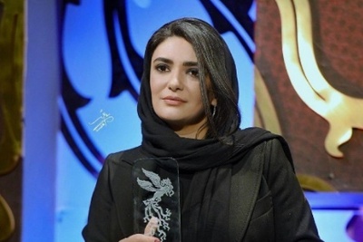 نگاهی به تیپ و استایل بازیگران زن ایرانی که موفق به دریافت سیمرغ جشنواره فجر شدند/هانیه توسلی، شبنم قربانی، لیندا کیانی، فریبا نادری، الناز شاکردوست،طناز طباطبایی و...