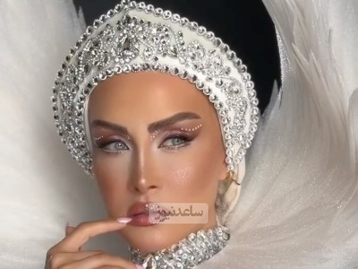 استایل فرشته و پری‌گونه حدیث فولادوند در لباسی منحصربفرد با دنباله‌ای از جنس ساتن به رنگ پرچم ایران+ویدیو/ درخشان و چشم‌نواز😍