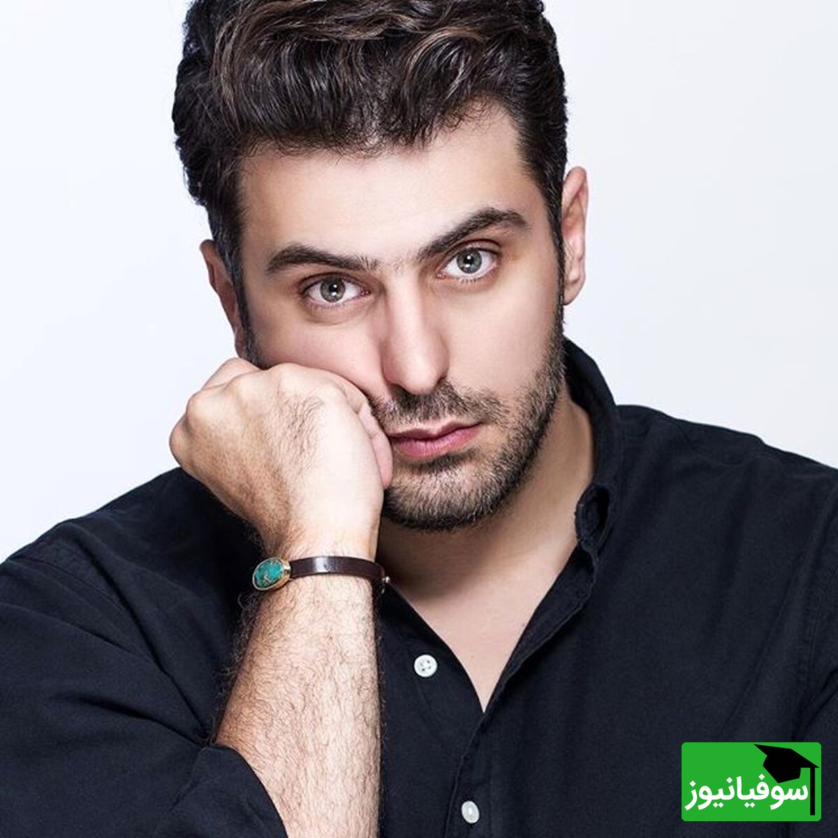 (عکس) سفر به خاطرات دهه شصت/ لبخند علی ضیا و لوازم‌التحریرهای ساده و دوست‌داشتنی