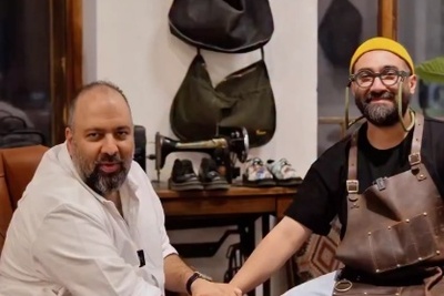 تعریف و تمجید علی اوجی از باجناق کفاشش هنگام کفش خریدن؛ 8 ساله با هم دوستیم ولی یک ساله که با هم باجیم!+ویدیو