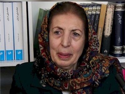 ویدئو| احساسات ژاله آموزگار در مراسم فردوسی فوران کرد/ اشکی که حرف‌های زیادی داشت