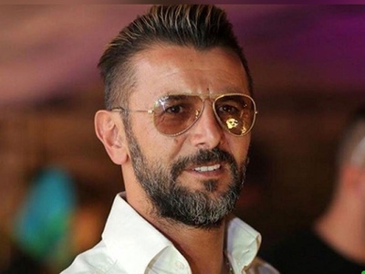 (ویدیو) سکانس خنده دار و عاشقانه امین حیایی و دختر همکلاسی/ امیدوارم خودش سالم مونده باشه😂