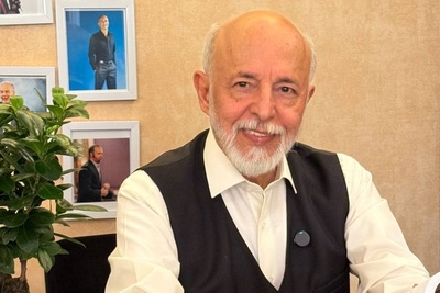 (ویدئو) واقعیتی که اغلب از آن فرار می‌کنیم؛ دکتر آزمندیان بی‌پرده توضیح می‌دهد چرا «جایگاه فعلی‌تان قابل انکار نیست»