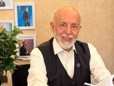 (ویدئو) واقعیتی که اغلب از آن فرار می‌کنیم؛ دکتر آزمندیان بی‌پرده توضیح می‌دهد چرا «جایگاه فعلی‌تان قابل انکار نیست»