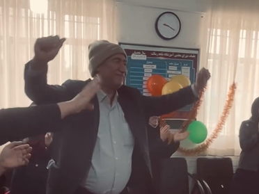 (ویدئو) سورپرایز بابای مدرسه در روز پدر/ با اختلاف بهترین جشن روز پدری بود که وایرال شد