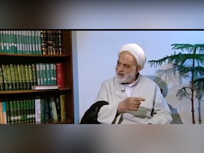 ویدیو/ رمزگشایی از روش تدریس استاد محسن قرائتی در برنامۀ بدون تعارف/ به جای نشستن، ایستادم و به جای گریاندن، خنداندم...