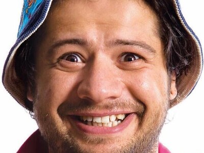 (ویدئو) آموزش تجارت و مارکتینگ با چاشنی فیس و افاده توسط علی صادقی/ من کمتر از 4 ماه اینجارو میکنم قطب اقتصادی خاورمیانه