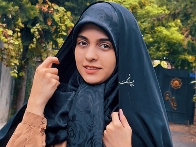 (ویدئو) «من از تمام دختران شهر سر بودم...»
این شعر مائده هاشمی رو بشنو، دیگه نمی‌تونی فراموشش کنی!