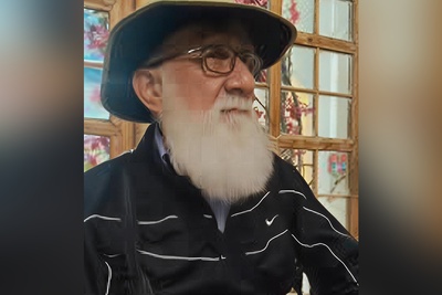 (ویدیو) پروفسور نوابی استاد با خرد و نمونه دانشگاه تهران بنیانگذار علم دیجیتال ایران/ وقتی استاد عاشق در باشه اینطوری با اشتیاق تدریس میکنه!