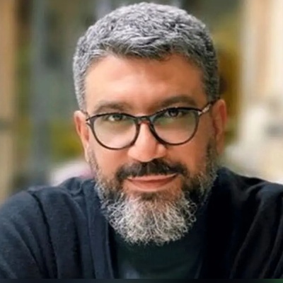 (عکس) نگاهی به عکس سوم دبستان رضا رشیدپور؛ این ژست بچگانه‌اش یه چیز دیگه‌ست!